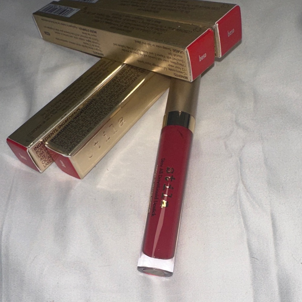 ✅ Stila Stay All Day Bold Red / BESO - No Transfer  Liquid Lipstick Pack of 1